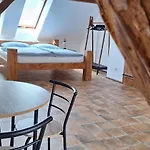 Apartment Ve Starem Pivovaru Malesov