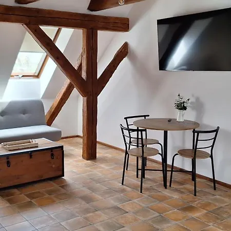 דירה Ve Starem Pivovaru *